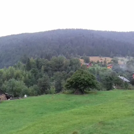 Holiday home будинок для відпочинку вербівський світанок